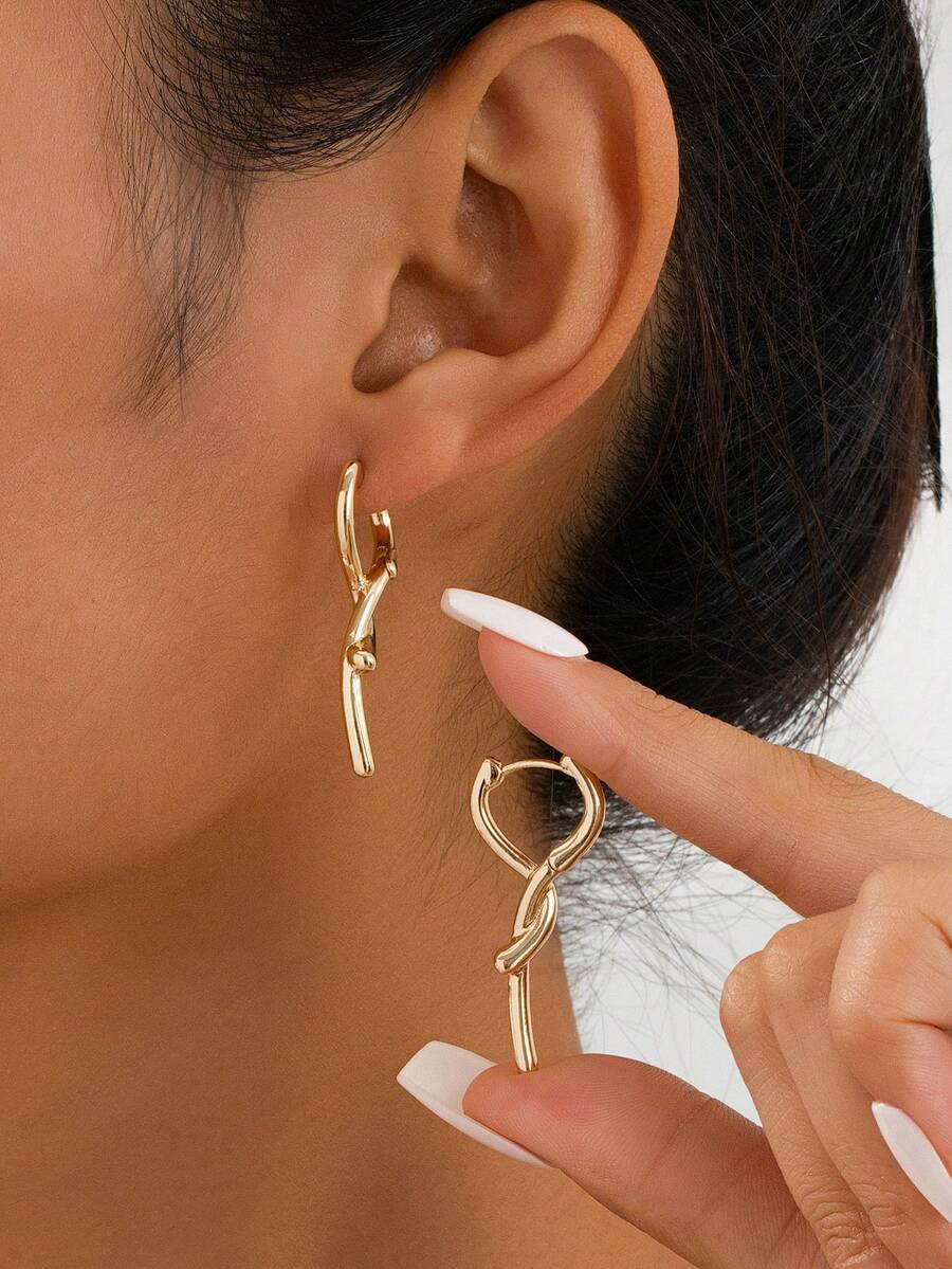 1 Pair Fashion Versatile Creative Line Wrapped Design Niche Style Hoop Earrings Suitable For Women's Daily Wear Gift For Friends - Earrings - View 1