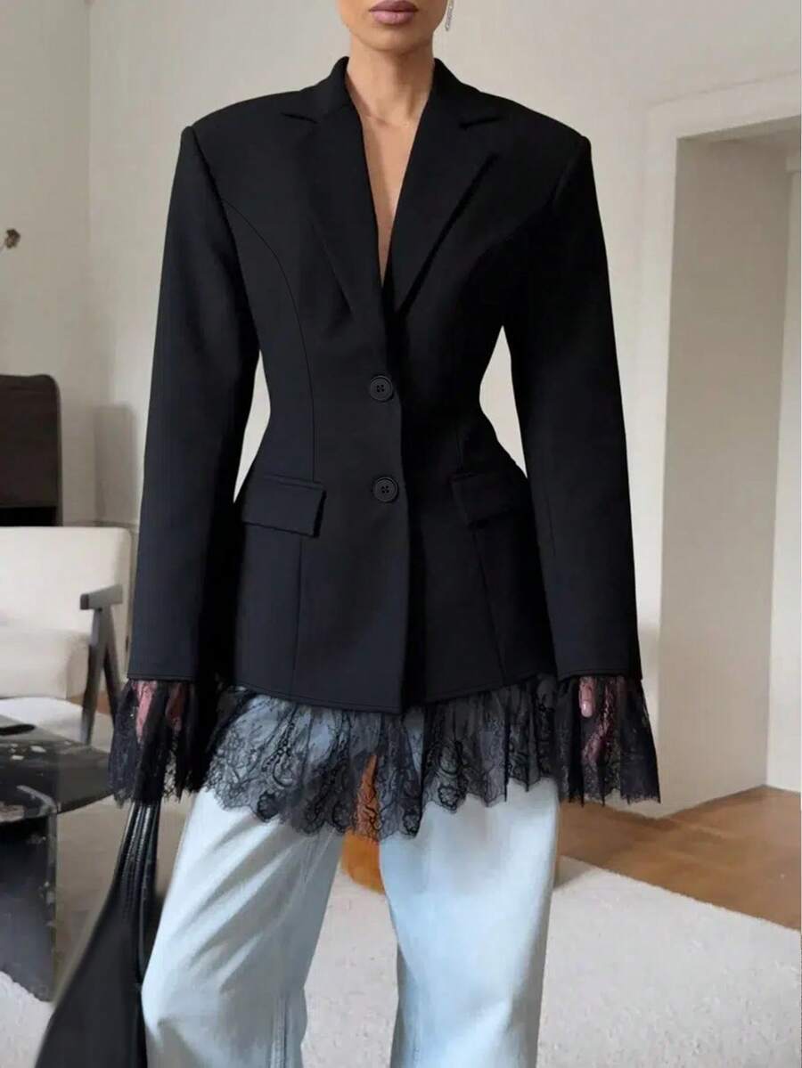 女款溫柔優雅設計蕾絲拼接收腰百搭西裝外套 素色蕾絲拼接鈕扣假口袋 日常通勤 黑色 秋季 - 黑色 - 查看 1
