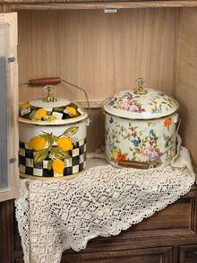 Vintage Luxury Enamel Storage Bucket With Lid, Large Capacity Home Storage Jar, Classic Colorful Floral Print Design, Fine Smooth Enamel Material Moisture-Proof Stain-Resistant Easy To Clean, Equipped With Metal Handle And Wooden Grip, Convenient And Effortless To Move, Sealed Lid Design Effectively Prevents Dust And Insects, Practical Storage For Kitchen Ingredients, Snacks And Dried Goods - View 10
