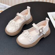 Spring/Autumn New Girls' Princess Shoes With 3D Petal And Pearl Decor, Soft Sole, Breathable, For Party And Banquet - Beige - View 13