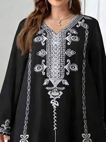 Plus Size V-Neck Printed Vintage Loose Plus Size Long Sleeve Dress, Suitable For All Seasons Elegant Spring - Black and White - View 6