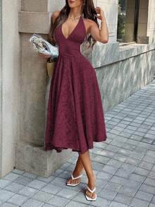 Robe midi d'été Unadoll en jacquard floral, dos nu licou à col V profond avec nœud, fluide, élégante, pour invitée de mariage et soirée - Rouge foncé - Voir 9