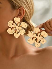 1 Pair Fashionable Elegant Exaggerated Personalized Metal Style Double Layer Flower Shaped Women's High-End Stud Earrings - Yellow Gold - View 2