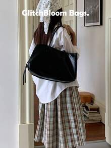 黑色大容量托特包，休閒PU材質單肩包，附椰子樹吊飾，輕便通勤旅行手提包（不含配件） - 黑色 - 查看 5
