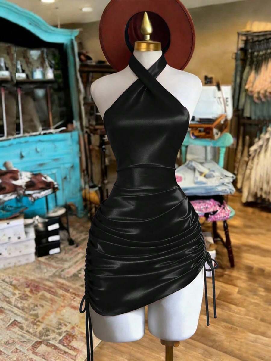 Vestido ajustado y sexy con cuello halter, espalda cruzada y descubierta, fruncido y cordón para mujeres - Negro - Ver 1