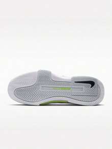 Nike Men's M ZOOM GP CHALLENGE 1.5 HC Low-Top Tennis Shoes IQ5180-100 - Black and White - View 4