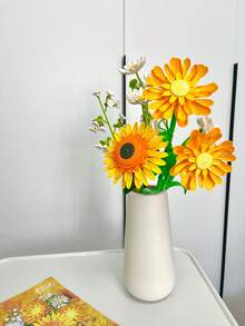 Vibrant Mixed Flower Building Block Bouquet Set, DIY Sunny Style Assembly Eternal Flower Model, Sunflower And Daisy Mixed Flower Building Block Bouquet Set, Warm Tone Bouquet Assembly Eternal Flower, Sunflower Assembly Model, Artificial Flower Decorative Ornament, Artificial Plant Model, Home / Office Decor, Graduation Gift, Valentine's Day Gift, Christmas Gift - Yellow Bouquet - View 7