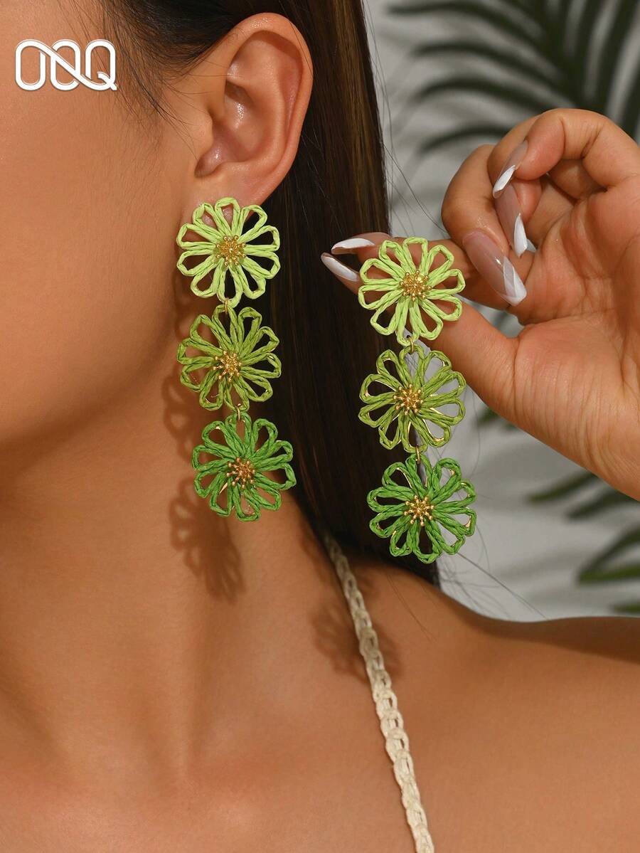 OOQ 1 par de pendientes de rafia tejida a mano con degradado de flores estilo bohemio de vacaciones, diseño de nicho de verano minimalista premium estilo Ins con borlas florales, adecuados para el uso diario de mujeres, vacaciones y fiestas - Verde - Ver 1