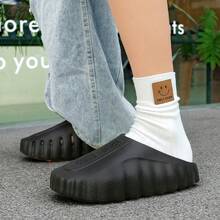 MIND001 Men's Two-Tone Black & Orange Wavy Slip-On Clogs, Foot Acupressure Massage Insole, Hollow Vent Design, Light Anti-Slip EVA Summer Beach Slippe - 黑色 - 查看 10