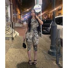 1PC Irregular Shoulder Sexy Slim Fit Leopard Print Jumpsuit - Yellow Leopard Print - View 3