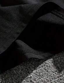 [Camiseta Negra Guts ]Estilo Oscuro de Espada Gigante| 100% Algodón| Unisexo| OFERTA 50% DESCUENTO  Para Fans - Negro - Ver 3