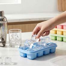 1/2/4pcs 8 Grids Plastic Ice Mold With Lid, Reusable Fruit & Beverage Ice Tray, Beer Refrigeration Tool, Suitable For Refrigerator Ice Maker In Kitchen, Restaurant,Bar - View 7