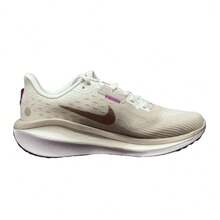 Nike Vomero 17 'Platinum Violet Metallic Red Bronze' Purple White Hot-Fuchsia Sneakers Women FB8502-007 - 彩色 - 查看 2