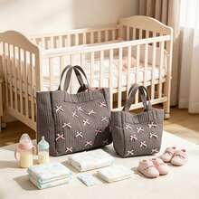 Tas Popok Ringan untuk Ibu, Tas Bayi Berbahan Quilted, Tas Ganti Popok untuk Anak Perempuan, Tas Penyimpanan Popok dengan Pita untuk Aktivitas Luar Ruangan, Warna Pink, Tersedia Dua Ukuran - MultiWarna - View 3