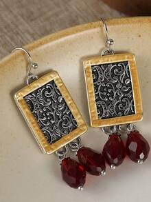 1 paire de boucles d'oreilles pendantes vintage créatives rouges carrées ajourées en forme de goutte d'eau, boucles d'oreilles bicolores à motif d'herbe bouclée avec une esthétique vintage, breloque élégant pour les goûters et les dîners formels - Multicolore - Voir 2