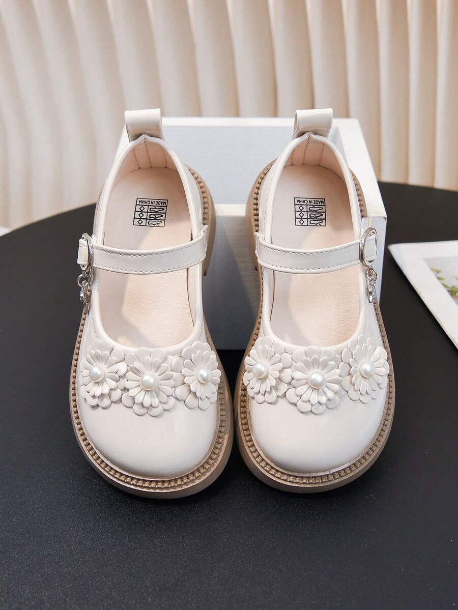 Spring/Autumn New Girls' Princess Shoes With 3D Petal And Pearl Decor, Soft Sole, Breathable, For Party And Banquet - Beige - View 1