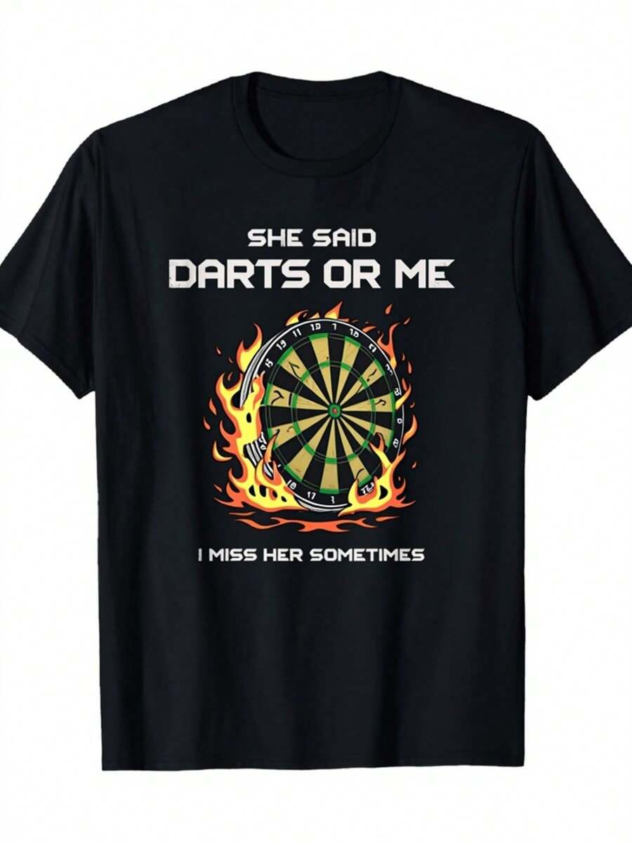 Unisex T-Shirt With A Dartboard Print And The Phrase "She Said It Was Darts Or Humor." Casual Printed T-Shirt Suitable For Darts Enthusiasts. Black, For Everyday Wear. - 黑色 - 查看 1