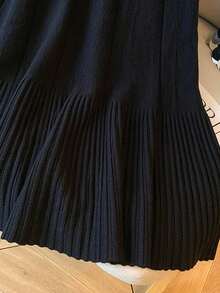 Elegant Women's Navy Blue Knit Maxi Dress, Long Pleated A-Line Silhouette, Mid-Stretch Slim Fit Design, Versatile For Autumn, Winter And Spring - Navy Blue - View 4