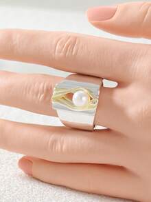 Two-Tone Wide Band Ring With Circular Hoop, Modern Abstract Twisted Ring, Artistic Hollow Design Jewelry For Women, Unique Everyday Accessory - Two-color - View 6