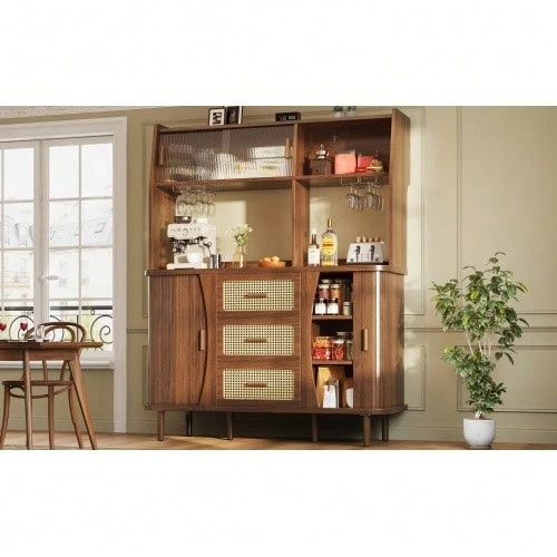 خزانة جانبية عالية الجودة بمظهر الروطان وأبواب زجاجية منزلقة، خزانة مطبخ بارتفاع 174.5 سم مع مساحة تخزين، مظهر خشب طبيعي/جوز، سعة تحميل تصل إلى 60 كجم - خشب الجوز + خشب ليفي متوسط الكثافة + معدن - مشاهدة 1