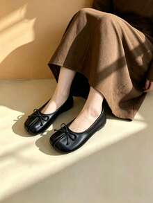 Sandal Selop Wanita Warna Hitam dengan Ujung Bulat dan Hiasan Pita - Gaya Kasual, Cocok untuk Kantor, Aktivitas Luar Ruangan, Musim Semi/Panas - Busur Hitam - View 4