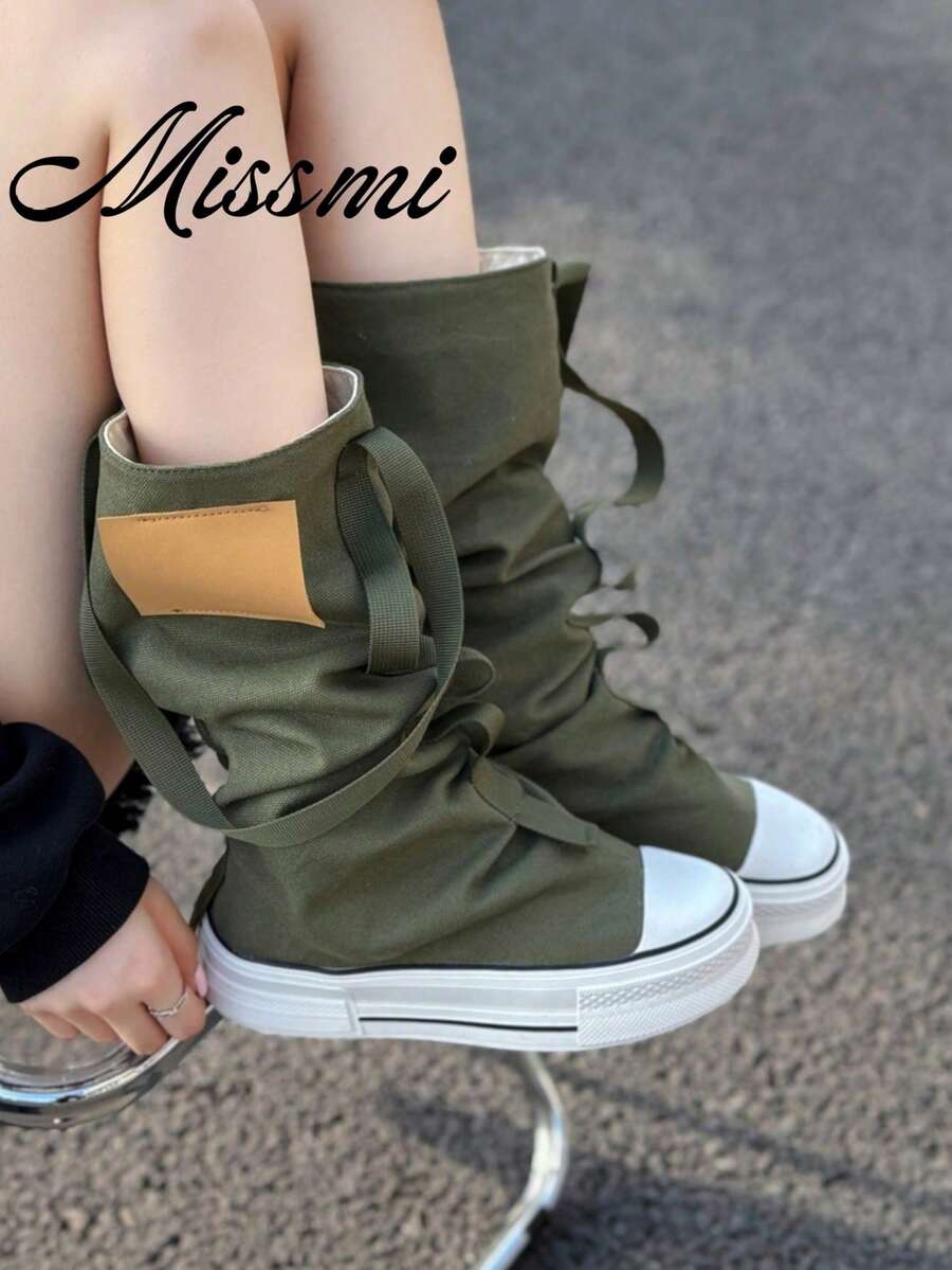 Zapatos de mujer de diseño de nicho con hebilla de grafiti de otoño/invierno 2025 Nuevos tenis versátiles de primavera, botas de tobillo con acumulación de pernera - Verde - Ver 1