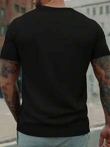 Camiseta de hombre con diseño de doble cara a la moda - Con un diseño inspirado en Vacaciones 2025 en Cancún,éxico, con motivos de playa y viajes, cuello redondo informal, lavable aáqu - Negro - Ver 5