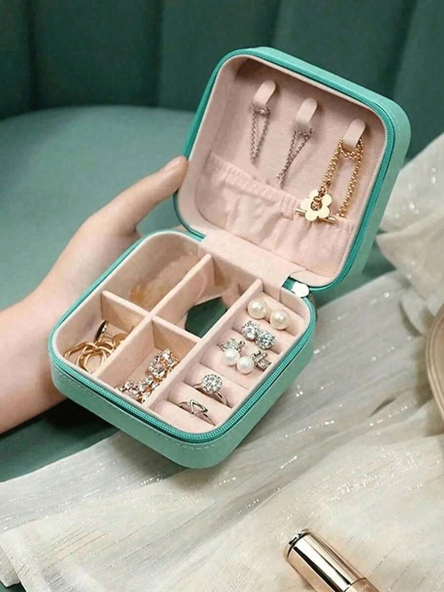 1pc Jewelry Box, Multiple Colors Available, Waterproof PU Exterior & Scratch-Resistant Velvet Interior. Mini Portable Travel Style & Cosmetic Storage Style Available. Can Store Rings, Earrings, Necklaces, Brooches; Perfect Gift For Birthday And Girlfriend.