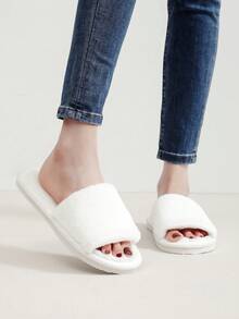 Women's Fuzzy Slippers, Comfortable Quiet Open-Toe All-Season Slippers - White - View 4