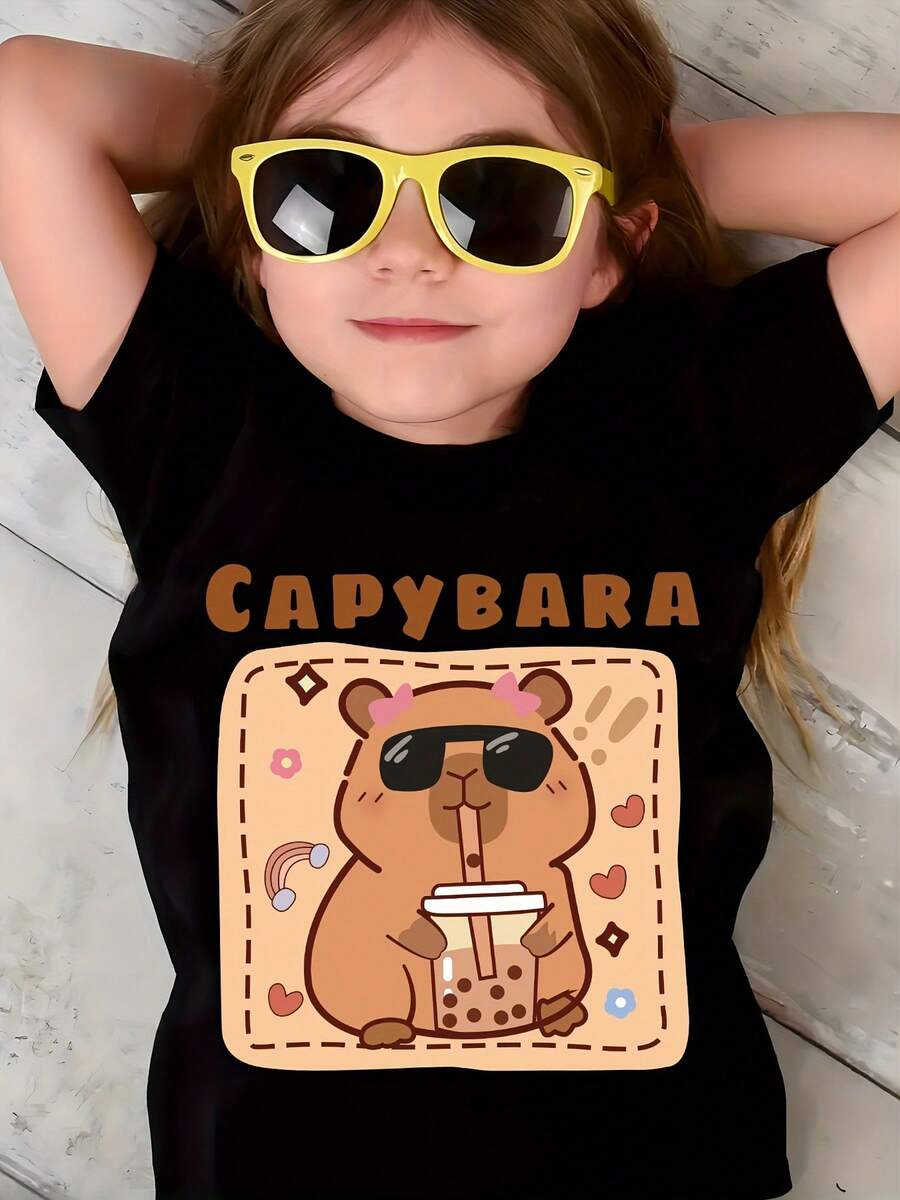 Girls' Short-Sleeved T-Shirt, Summer Style, With Cartoon Print Of A Capybara Wearing Sunglasses And Drinking Milk Tea, Casual Top NYDX5497 - 黑色 - 查看 1