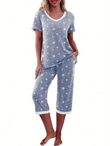 Capri Pajama Set For Women With Short Sleeve V-Neck Top And Shorts With Pockets. - Blue - View 4