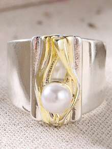 Two-Tone Wide Band Ring With Circular Hoop, Modern Abstract Twisted Ring, Artistic Hollow Design Jewelry For Women, Unique Everyday Accessory - Two-color - View 2