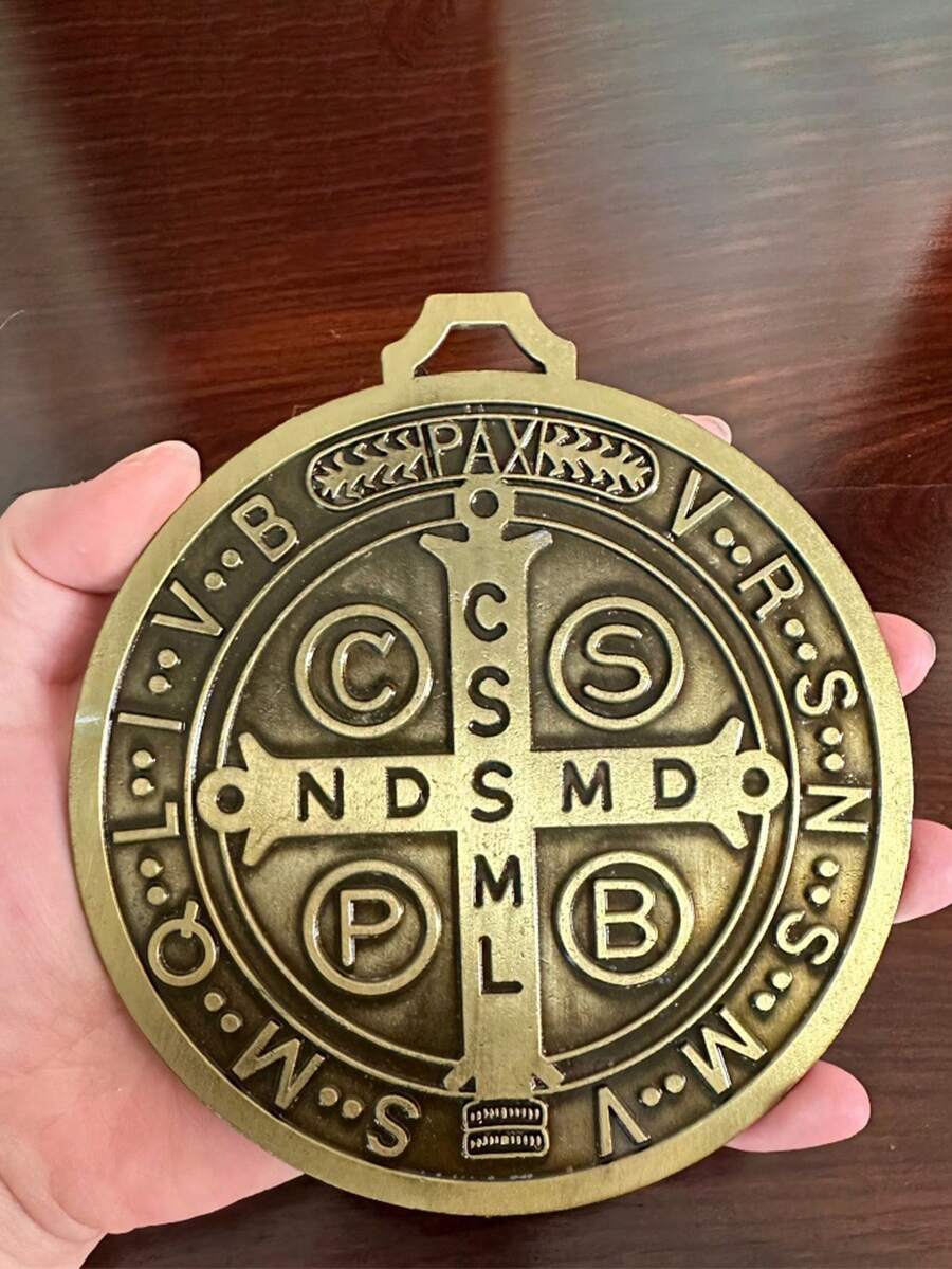 1pc Brass Finish, Wall Or Tabletop Mount/Extra Large 5-Inch St. Benedict Medal - Multicolor - View 1