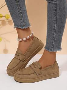 Spring New Women's Soft Sole Casual Loafers Plus Size Flat Shoes - Khaki - View 2