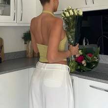 Camisola de Verano con Cuello Halter para Mujer, Sin Mangas, Espalda Descubierta, Corte Ajustado, Favorecedora, Ideal para Usar como Prenda Exterior o en Capas - Marrón - Ver 3