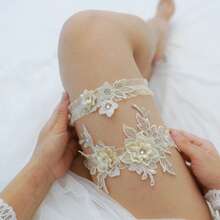 EVERDINAH 2Pcs Floral Lace Bridal Garter Set, Elegant Wedding Garter For Bride, Elastic Thigh Band, Something Blue Bridal Accessory, Wedding Shower Gift - Beige - View 1