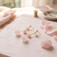 1 Pair Vintage Gradient Pink Faux Crystal Grape Shaped Dangle Earrings, Slimming And Gentle Mori Style Vintage Vibe, Suitable For Women's Daily, Commute, Date, Travel, Photo Matching. - Baby Pink - View 4