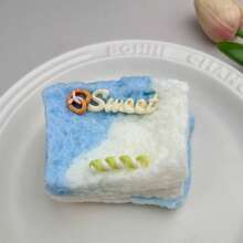 Juguete de apretar de pastel, suave y de rebote lento, juguete de apretar de pastel rosa y azul, divertido juguete de apretar para aliviar el estrés, lindo pastel cuadrado, adecuado como relleno de cesta de Pascua, regalo de fiesta de cumpleaños, oficina TDAH ansiedad, juguete para aliviar el estrés, juguete de apretar, squishy para aliviar el estrés, suministros de ocio para la oficina, mejor regalo para Pascua, Día de San Valentín, cumpleaños y Ramadán - Celeste - Ver 2