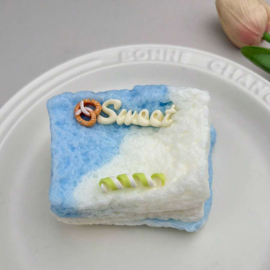 Juguete de apretar de pastel, suave y de rebote lento, juguete de apretar de pastel rosa y azul, divertido juguete de apretar para aliviar el estrés, lindo pastel cuadrado, adecuado como relleno de cesta de Pascua, regalo de fiesta de cumpleaños, oficina TDAH ansiedad, juguete para aliviar el estrés, juguete de apretar, squishy para aliviar el estrés, suministros de ocio para la oficina, mejor regalo para Pascua, Día de San Valentín, cumpleaños y Ramadán