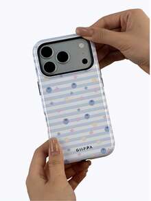 GIIPPA 1 pieza Funda de teléfono con base de rayas horizontales azul claro con diseño de patrón de arándanos y pequeñas estrellas, Funda de teléfono 17 Pro Max, Compatible con teléfono 16 Pro Max, 15 Pro Max, 14 Pro Max, Funda de teléfono de moda de alta gama estilo coreano divertido, Compatible con 11/12/13/14/15/16 Pro Max Plus, Diseño elegante adecuado para hombres y mujeres, ¡Regalo perfecto para novia en Navidad, Día de San Valentín, Pascua, Temporada de bodas y cumpleaños! - Multicolor - View 4