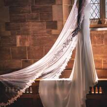 1pc Exquisite Romantic Personalized Elegant Luxurious Long Cathedral Length 300cm Lace Trim Pearl Bridal Veil With Hair Comb - Multicolor - View 10