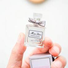 Christian Dior 迪奥小姐绽放花束淡香水 5ml - 5ml/0.169fl oz - 查看 3