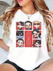 Abbigliamento Femminile alla Moda Adatto a Tutte le Stagioni, una T-shirt Doujin in stile Q realizzata da un fan, con un design da collezione che raffigura un attore in diversi per - Bianco - Visualizzare 1