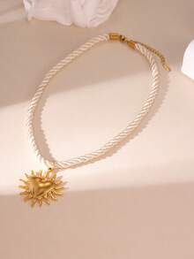 Collier vintage en métal avec fleur tressée, collier pendentif en acier inoxydable de style vacances à la plage personnalisé, accessoires pour femmes - Multicolore - Voir 14