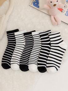 6 Pairs Black And White Versatile Simple Mid-Calf Socks - Black and White - View 4
