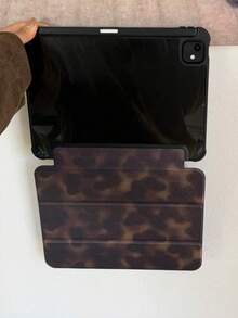 Niche Ins-Style Premium Vintage Amber Color Tri-Fold Cute Tablet Protective Case, Compatible With IPad 11th Gen/Pro 2025/10th Gen/Air 7/6, With Pencil Slot Anti-Bending, 11-Inch Unisex For Boys And Girls, Actual Product May Slightly Differ In Color Due To Lighting And Display - Brown - View 2