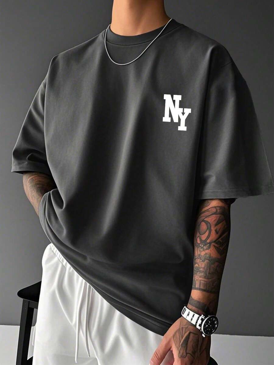 Unisex Camiseta unisex.Para hombres.Manga corta.Camisa T de manga corta.Ropa de primavera.Ropa de verano.Prenda de vestir.Prenda superior.Ancho.Silueta grande.Diseño con estampado.Regalo.Reg - Gris Oscuro - Ver 1