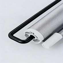 2Pcs Thermal Sunshade Roller Blinds With 6 Suction Cups No-Drill Easy Installation Curtains Indoor Blackout Sun Protection Curtains UV-Resistant Car Sunshades 15.7"X23.6" / 17.7"X49.2" - 2pcs - View 5