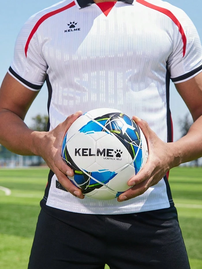 Bola Sepak KELME Jahitan Mesin Ukuran 4/5 Untuk Latihan dan Kompetisi Dewasa - Biru berpendar putih - View 1