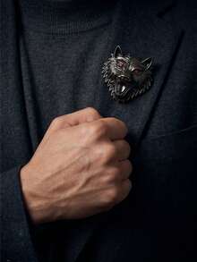 1pc Vintage Metal Wolf Head Brooch For Men, Personalized Animal Shaped Lapel Pin, Fashion Clothing Accessory, Cool Style - Black - View 7